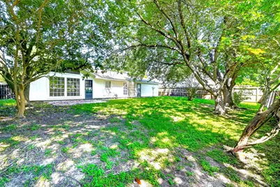 15207 Pleasant Valley Road, Houston, TX 77062 - Photo 39