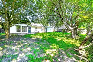 15207 Pleasant Valley Rd, Houston, TX 77062 - Photo 39