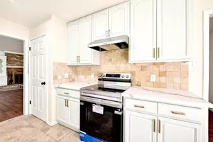 15207 Pleasant Valley Rd, Houston, TX 77062 - Photo 17