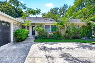 15207 Pleasant Valley Rd, Houston, TX 77062 - Photo 3