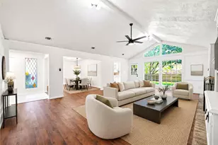15207 Pleasant Valley Rd, Houston, TX 77062 - Photo 5