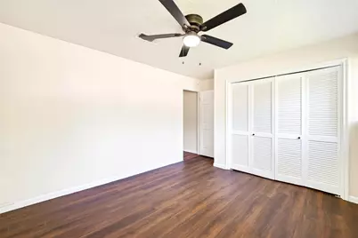 15207 Pleasant Valley Road, Houston, TX 77062 - Photo 27
