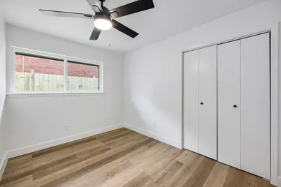 8713 Timberside Drive, Houston, TX 77025 - Photo 23