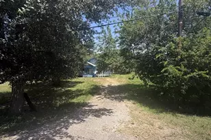 1830 34th Ave N, Texas City, TX 77590 - Photo 1