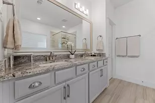 10930 Brambling Wood Dr, Houston, TX 77043 - Photo 25