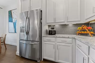 10930 Brambling Wood Drive, Houston, TX 77043 - Photo 15