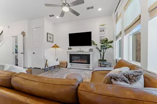 10930 Brambling Wood Dr, Houston, TX 77043 - Photo 7