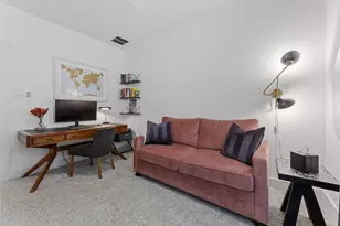 10930 Brambling Wood Dr, Houston, TX 77043 - Photo 9