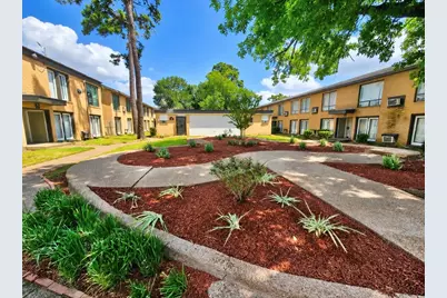3629 N Macgregor Way #9, Houston, TX 77004 - Photo 1