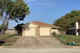 808 White Rock St, Saginaw, TX 76179 - Photo 5