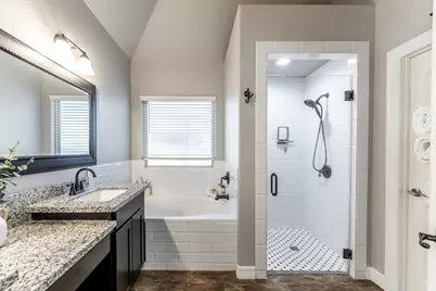 2136 Wheatstone Drive, Huntsville, TX 77340 - Photo 17