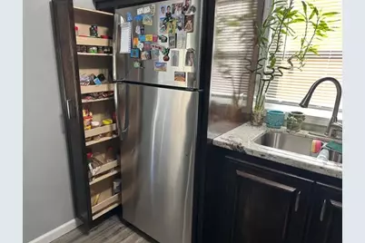 919 Sam Houston Street, Liberty, TX 77575 - Photo 5