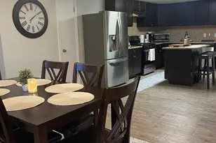 2010 Caplin St, Houston, TX 77026 - Photo 5