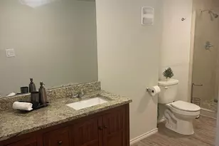 2010 Caplin St, Houston, TX 77026 - Photo 9