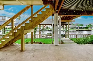 1144 Sailfish St, Bayou Vista, TX 77563 - Photo 11