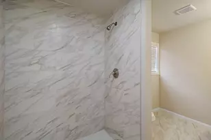 200 Scott St, Baytown, TX 77520 - Photo 13