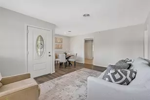 3110 8th Ave N, Texas City, TX 77590 - Photo 5