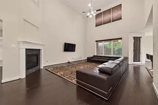 4002 Dogwood Canyon Ln, Sugar Land, TX 77479 - Photo 5