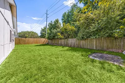 5831 Longforest Drive, Houston, TX 77088 - Photo 25