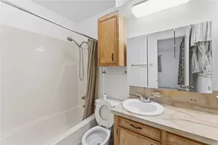 11202 Lockwood Dr, Houston, TX 77044 - Photo 7