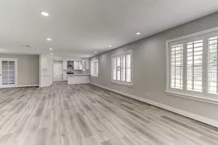 11006 Wickersham Ln, Houston, TX 77042 - Photo 17