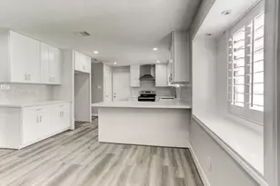 11006 Wickersham Ln, Houston, TX 77042 - Photo 15