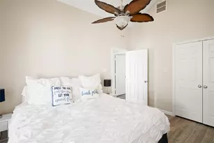 242 Isles End Rd, Tiki Island, TX 77554 - Photo 31