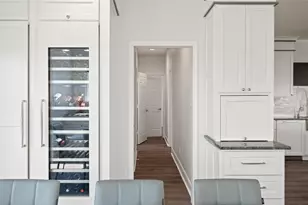 242 Isles End Rd, Tiki Island, TX 77554 - Photo 9