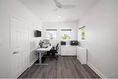 242 Isles End Road, Tiki Island, TX 77554 - Photo 15