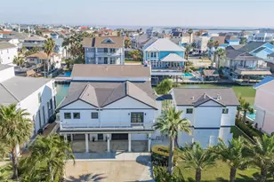 242 Isles End Rd, Tiki Island, TX 77554 - Photo 49