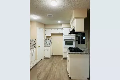 11350 Oakcenter Drive, Houston, TX 77072 - Photo 7