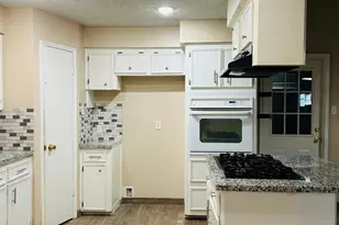 11350 Oakcenter Dr, Houston, TX 77072 - Photo 7