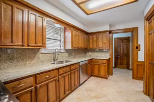38 Devonshire Dr, Conroe, TX 77304 - Photo 17