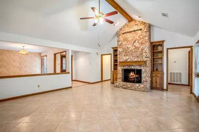 38 Devonshire Drive, Conroe, TX 77304 - Photo 11
