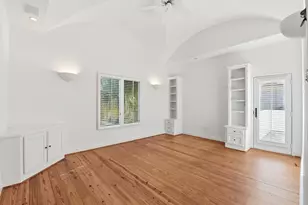 8614 Pasture View Ln, Houston, TX 77024 - Photo 33