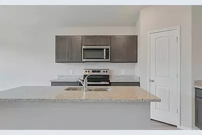 217 Rockbridge Drive, Huntsville, TX 77340 - Photo 3