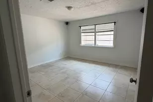 6373 S Briar Bayou Dr, Houston, TX 77072 - Photo 33