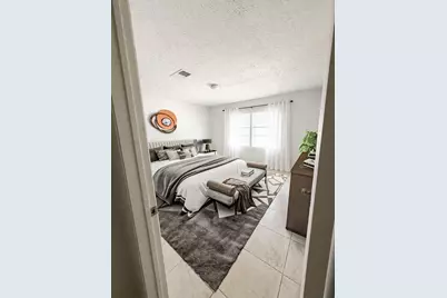 6373 S Briar Bayou Drive, Houston, TX 77072 - Photo 19