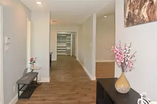 5254 N Braeswood Blvd, Houston, TX 77096 - Photo 9