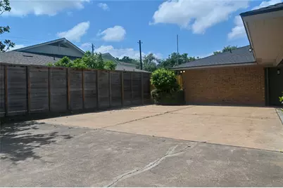 5254 N Braeswood Boulevard, Houston, TX 77096 - Photo 5