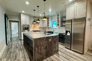 1914 Elysian St, Houston, TX 77026 - Photo 9