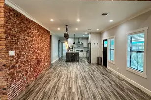 1914 Elysian St, Houston, TX 77026 - Photo 11