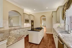 2710 St Annes Dr, Sugar Land, TX 77479 - Photo 11