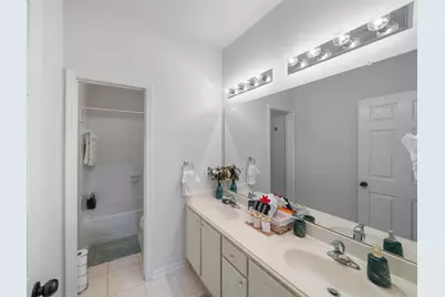 6 W Prairie Dawn Circle, The Woodlands, TX 77385 - Photo 13