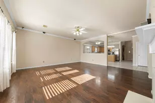 1839 Manor Dr, Baytown, TX 77521 - Photo 7