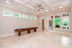 11910 Heritage Ln, Houston, TX 77024 - Photo 23