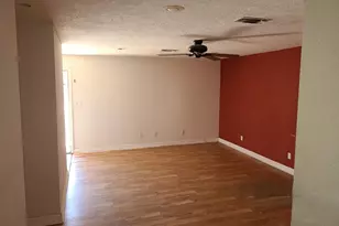 21788 Interstate Hwy 10, Vidor, TX 77662 - Photo 7