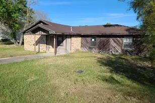 21788 Interstate Hwy 10, Vidor, TX 77662 - Photo 1