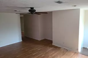 21788 Interstate Hwy 10, Vidor, TX 77662 - Photo 11