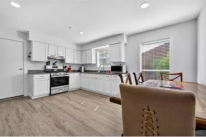 229 Austin Street, Angleton, TX 77515 - Photo 9